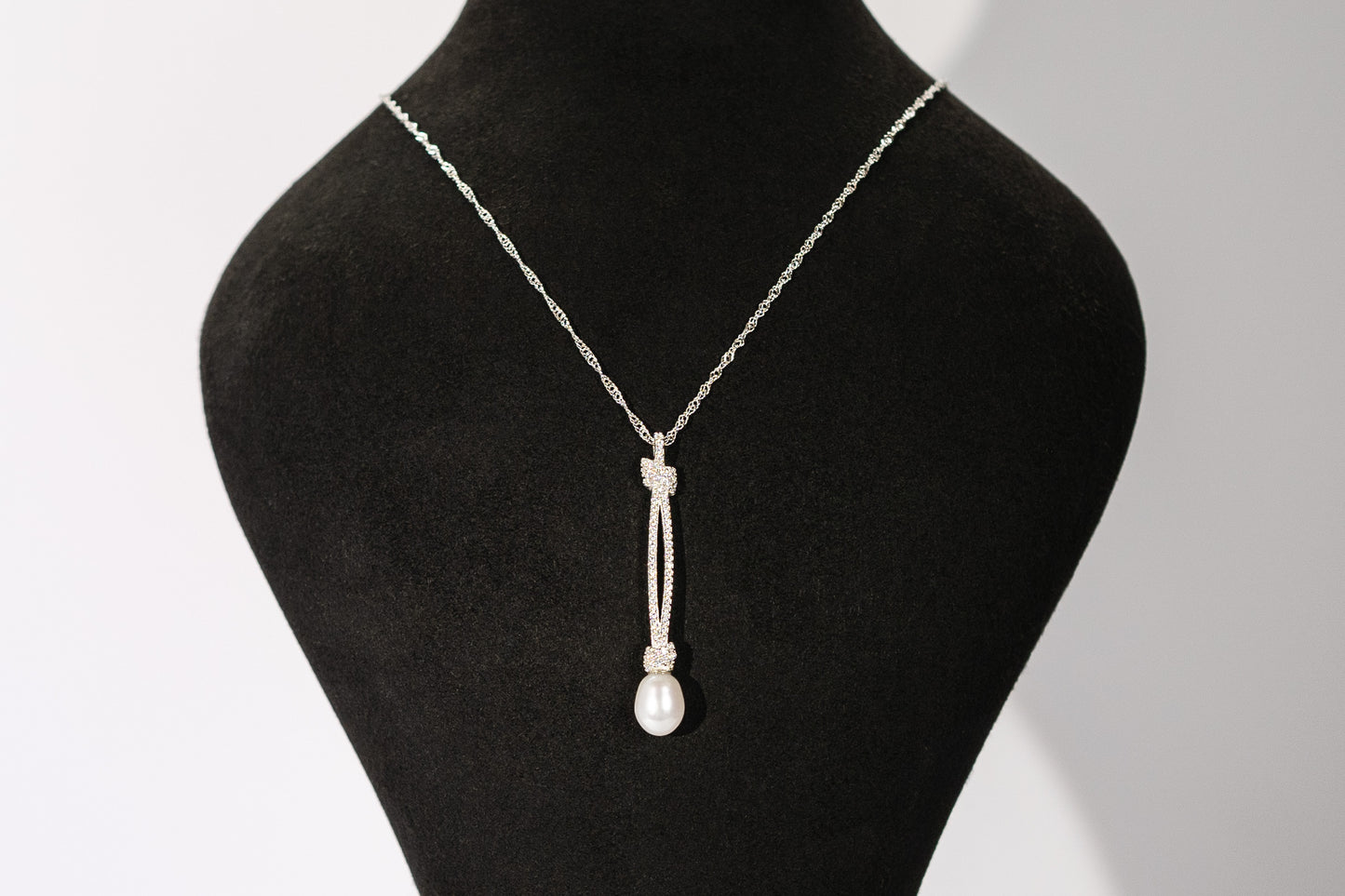 Weihnachtsangebot-Timinara Oval Freshwater Pearl Pendant-DZ0002